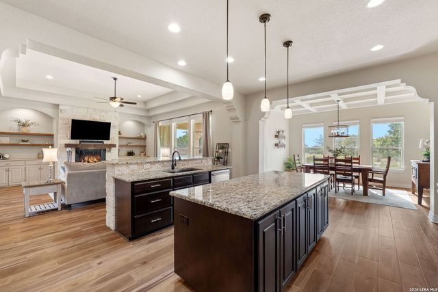 719 Kreutzberg, Boerne, TX 78006