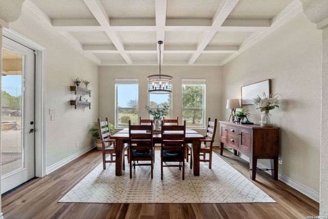 719 Kreutzberg, Boerne, TX 78006