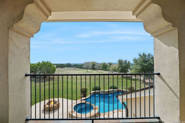 719 Kreutzberg, Boerne, TX 78006