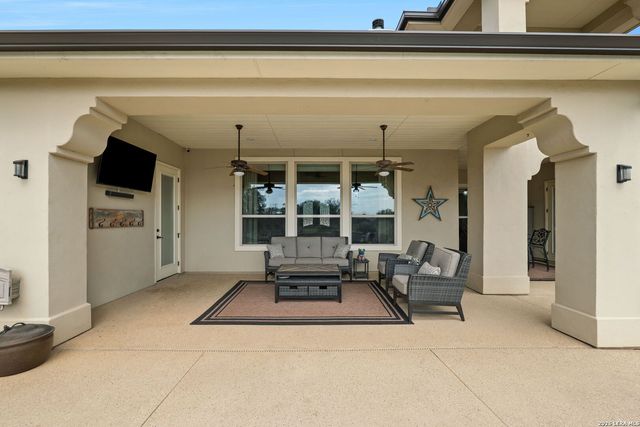 719 Kreutzberg, Boerne, TX 78006