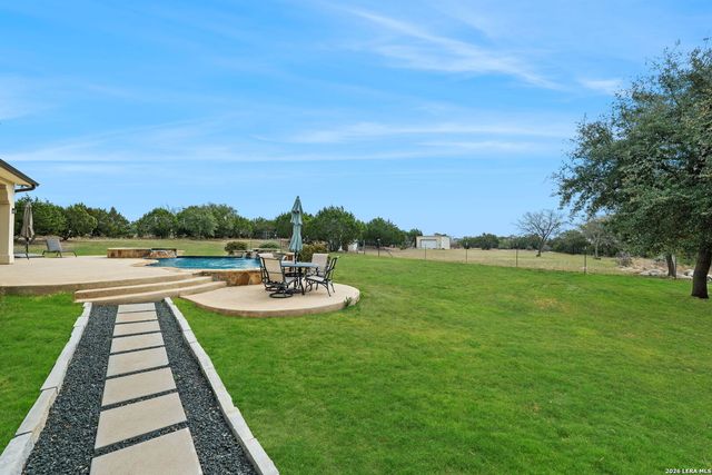 719 Kreutzberg, Boerne, TX 78006