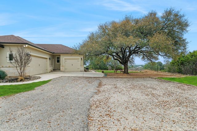 719 Kreutzberg, Boerne, TX 78006