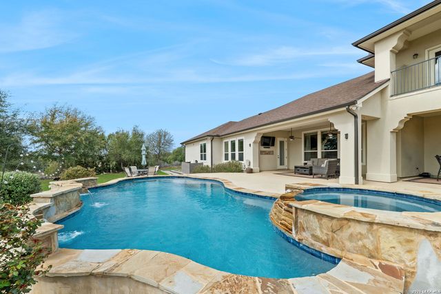 719 Kreutzberg, Boerne, TX 78006