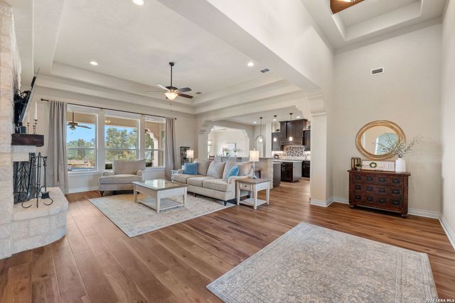 719 Kreutzberg, Boerne, TX 78006