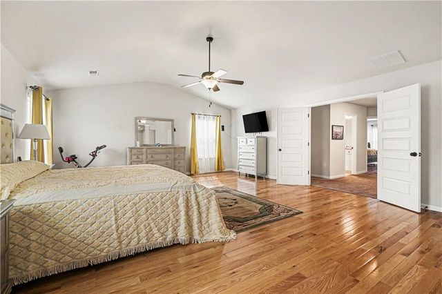 684 Lakehaven Lane, Loganville, GA 30052