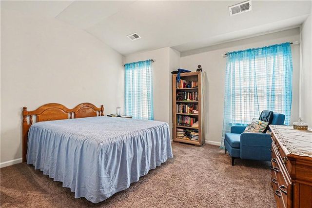 684 Lakehaven Lane, Loganville, GA 30052