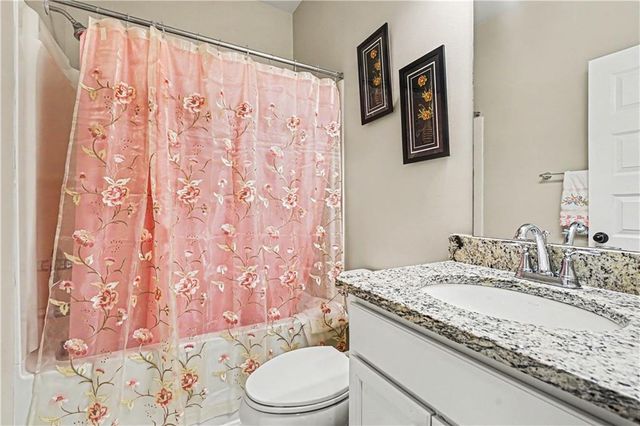 684 Lakehaven Lane, Loganville, GA 30052