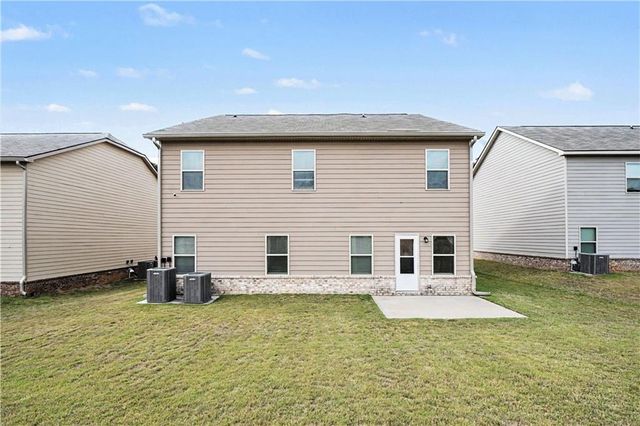 684 Lakehaven Lane, Loganville, GA 30052