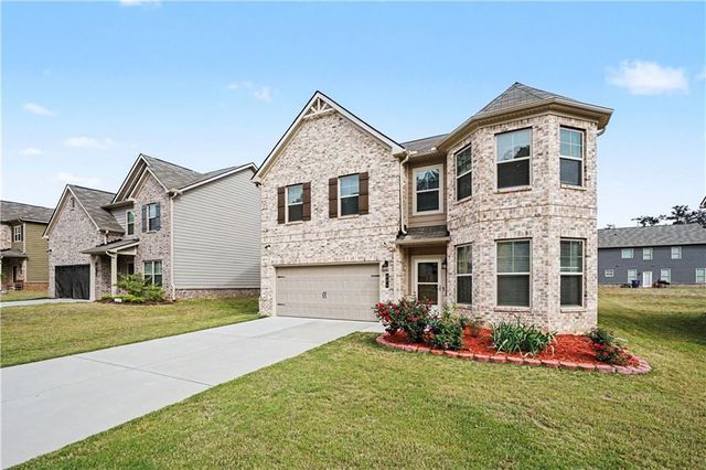 684 Lakehaven Lane, Loganville, GA 30052