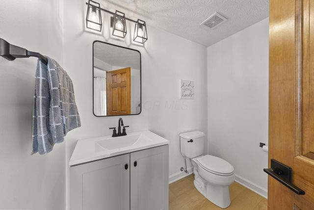 6206 Feder Road, Columbus, OH 43228