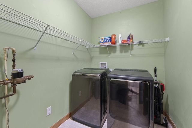 6206 Feder Road, Columbus, OH 43228