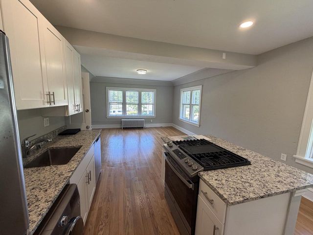 1922 N Palmer STREET, Milwaukee, WI 53212
