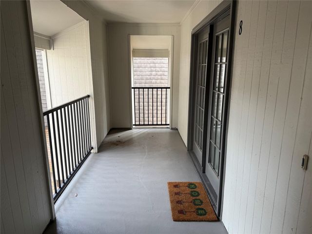 12633 Memorial Drive 8, Houston, TX 77024