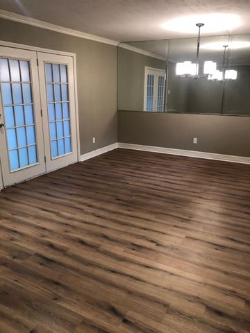 12633 Memorial Drive 8, Houston, TX 77024