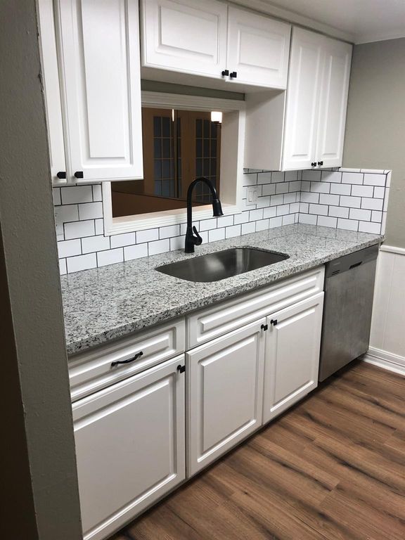 12633 Memorial Drive 8, Houston, TX 77024