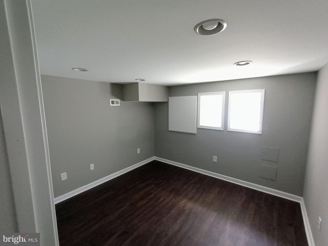 1 CLINTON ST N, Baltimore, MD 21224