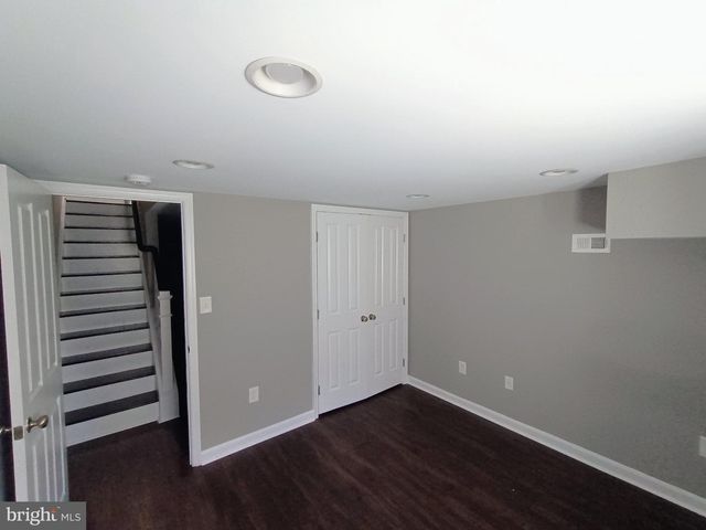 1 CLINTON ST N, Baltimore, MD 21224