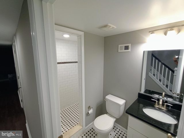 1 CLINTON ST N, Baltimore, MD 21224