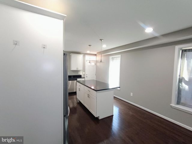 1 CLINTON ST N, Baltimore, MD 21224