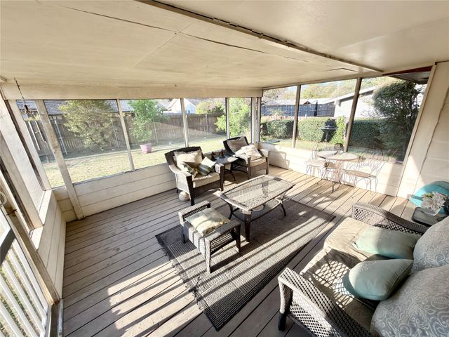 1102 N Edwards Court, Irving, TX 75062