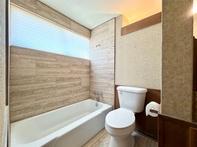 1102 N Edwards Court, Irving, TX 75062