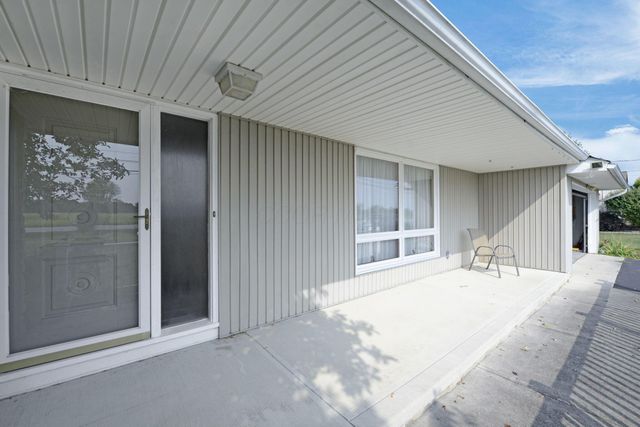 360 State Route 142 NE, West Jefferson, OH 43162