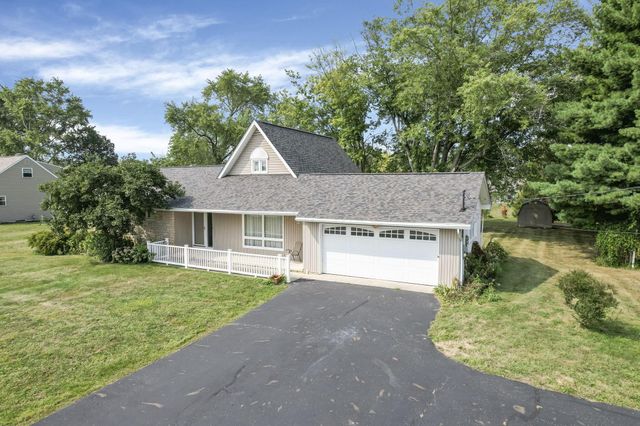 360 State Route 142 NE, West Jefferson, OH 43162