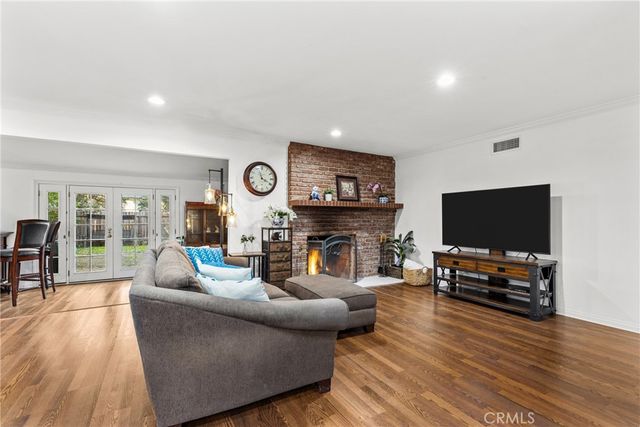 22719 Criswell, West Hills, CA 91307