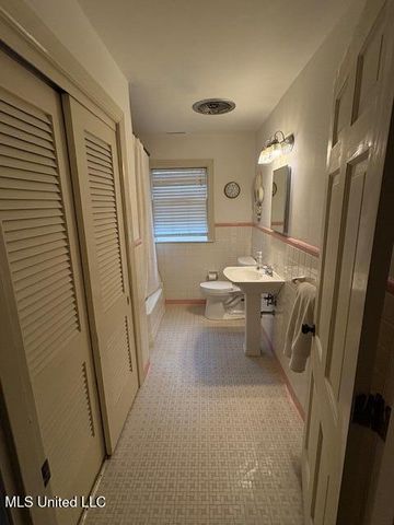 117 Mcguire Cove, Clarksdale, MS 38614