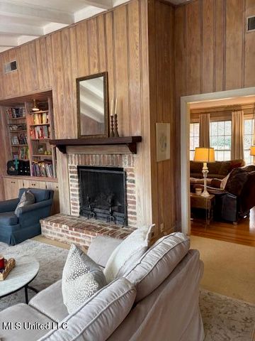 117 Mcguire Cove, Clarksdale, MS 38614