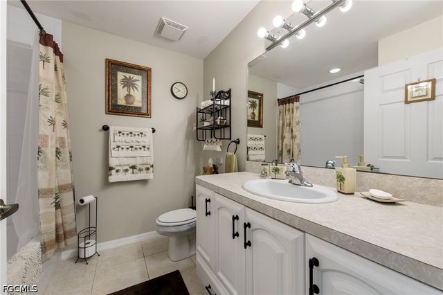 2261 Somerset Ridge DR 103, Lehigh Acres, FL 33973