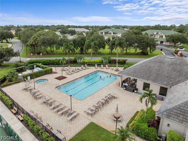 2261 Somerset Ridge DR 103, Lehigh Acres, FL 33973