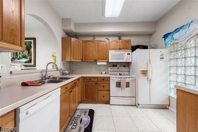 2261 Somerset Ridge DR 103, Lehigh Acres, FL 33973