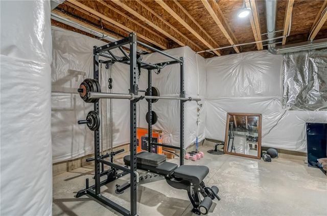 3925 NW 95th Terrace, Kansas City, MO 64154