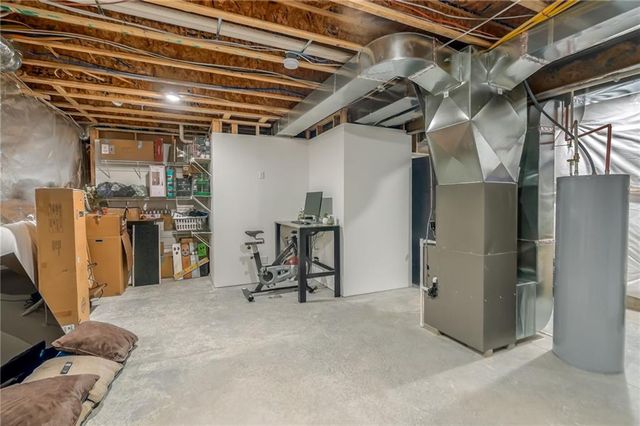 3925 NW 95th Terrace, Kansas City, MO 64154