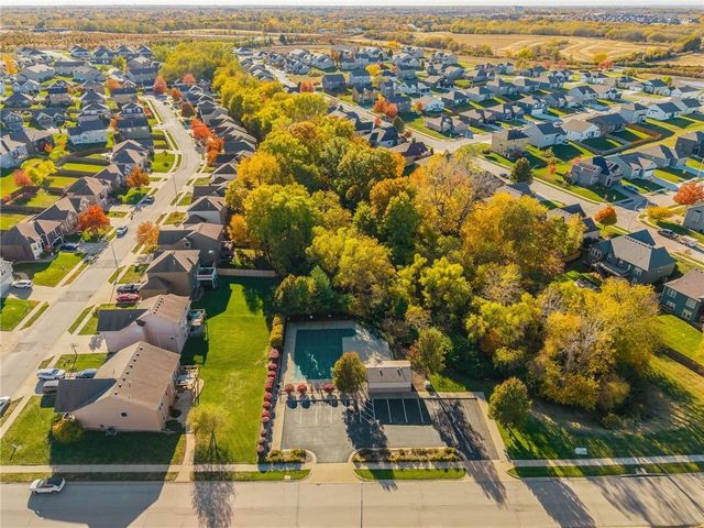 3925 NW 95th Terrace, Kansas City, MO 64154