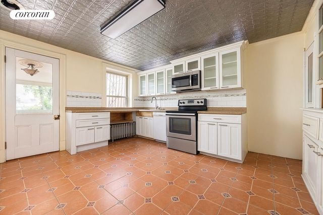 637 BALTIC Street, New York City, NY 11217