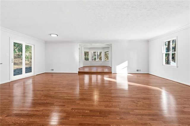 915 Wyntuck NW Drive, Kennesaw, GA 30152