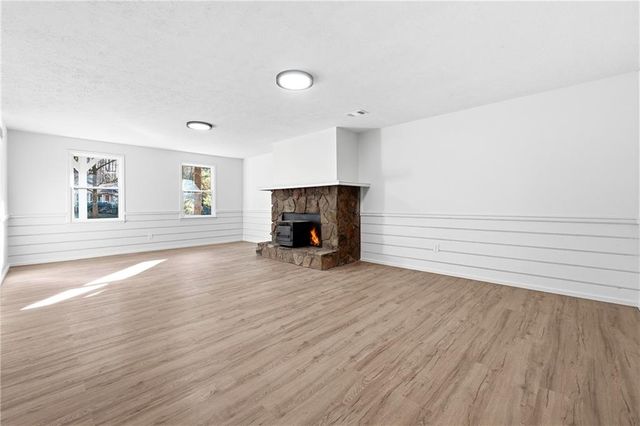 915 Wyntuck NW Drive, Kennesaw, GA 30152