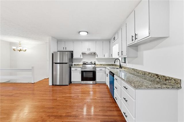 915 Wyntuck NW Drive, Kennesaw, GA 30152