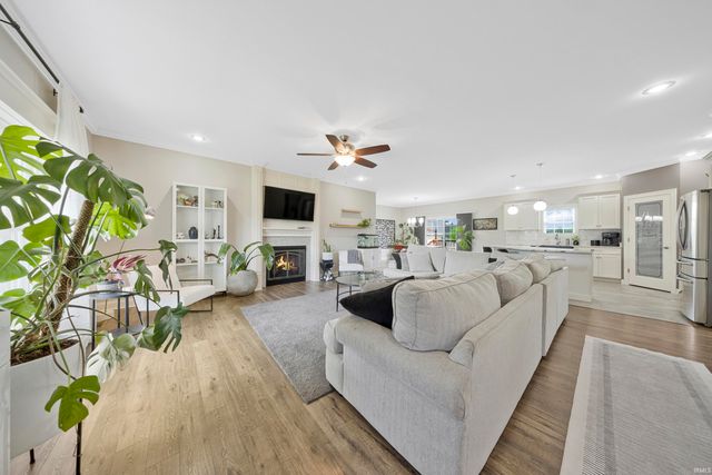 10848 Sable Ridge Drive, Evansville, IN 47725