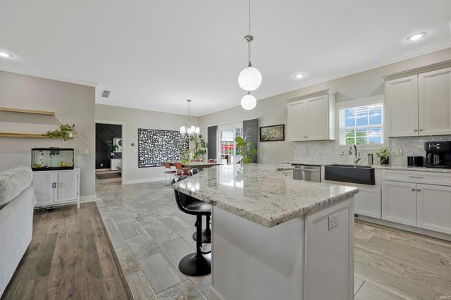 10848 Sable Ridge Drive, Evansville, IN 47725