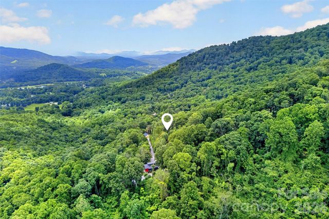 32 Nellie Bell Lane, Swannanoa, NC 28778