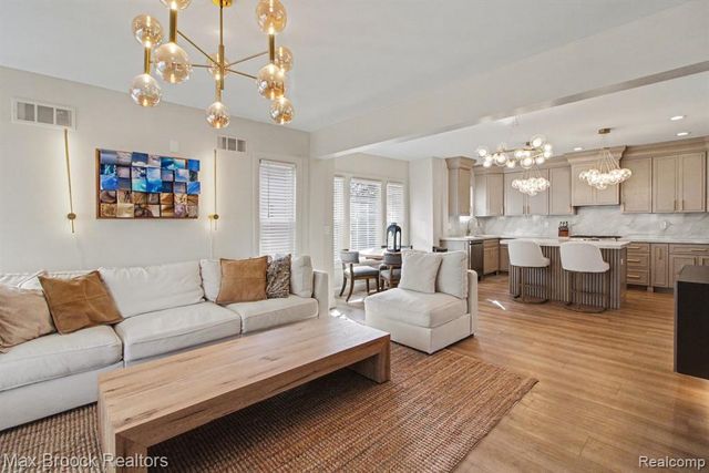 314 S Laurel Street, Royal Oak, MI 48067