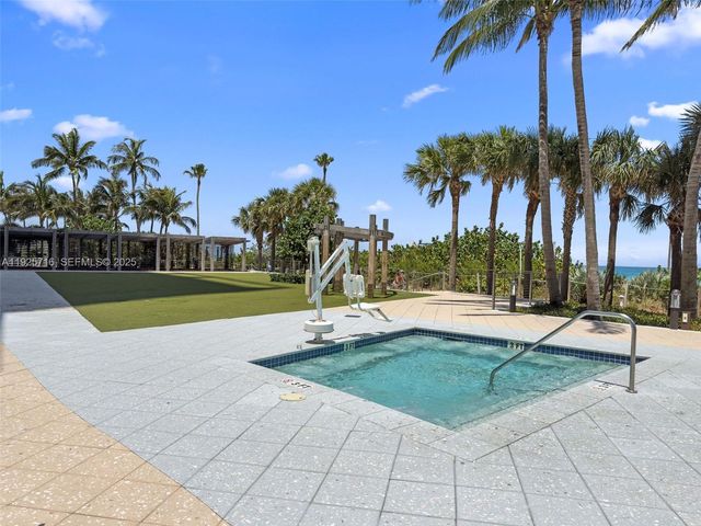 6899 Collins Ave 1801, Miami Beach, FL 33141