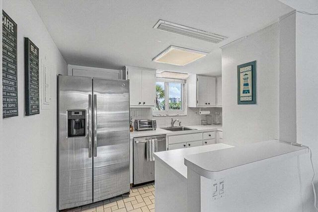 2505 S Ocean Boulevard 303, Palm Beach, FL 33480