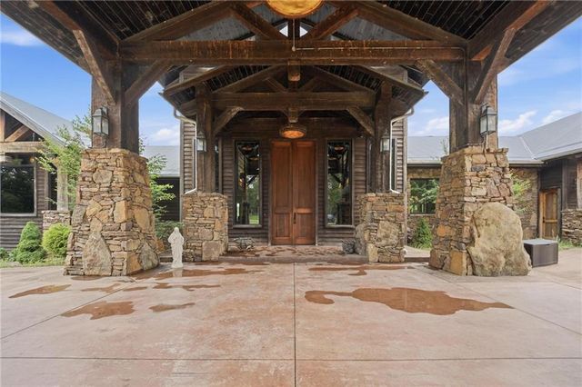 21616 PoorBoy Road, Warsaw, MO 65355