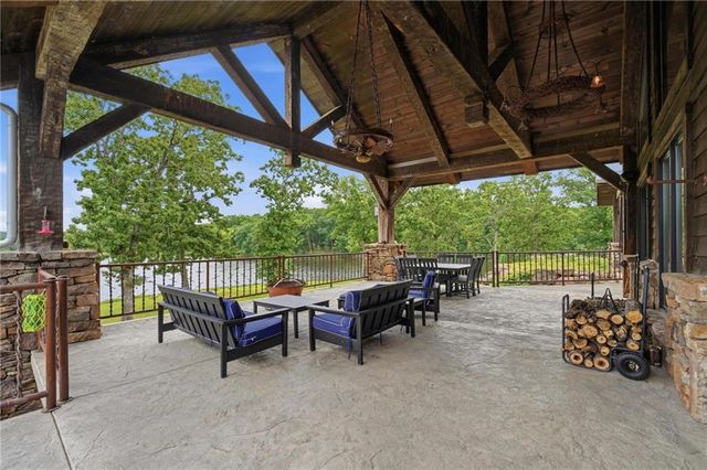 21616 PoorBoy Road, Warsaw, MO 65355