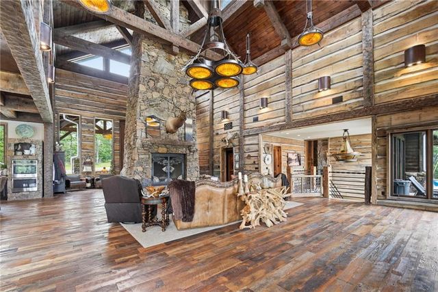 21616 PoorBoy Road, Warsaw, MO 65355