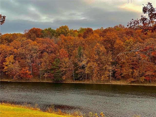 21616 PoorBoy Road, Warsaw, MO 65355